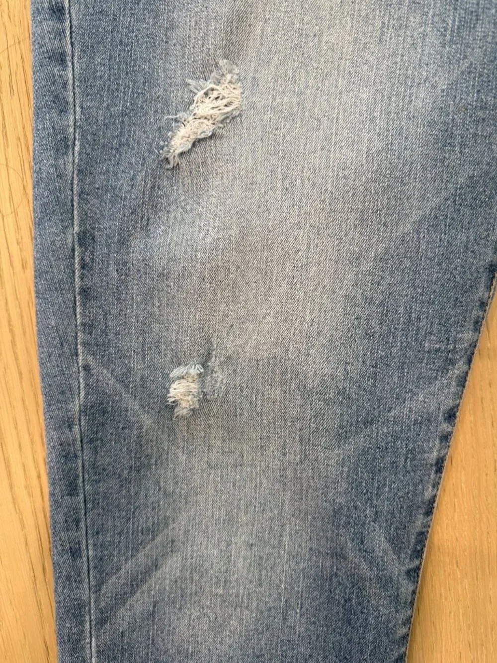 American Rag Capri Jeans | Medium Wash Blue | Size 9